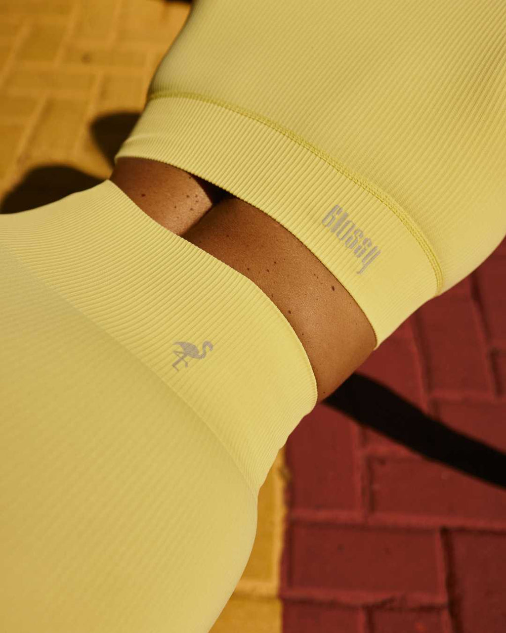 BERMUDA SEAMLESS AMARELO MANTEIGA
