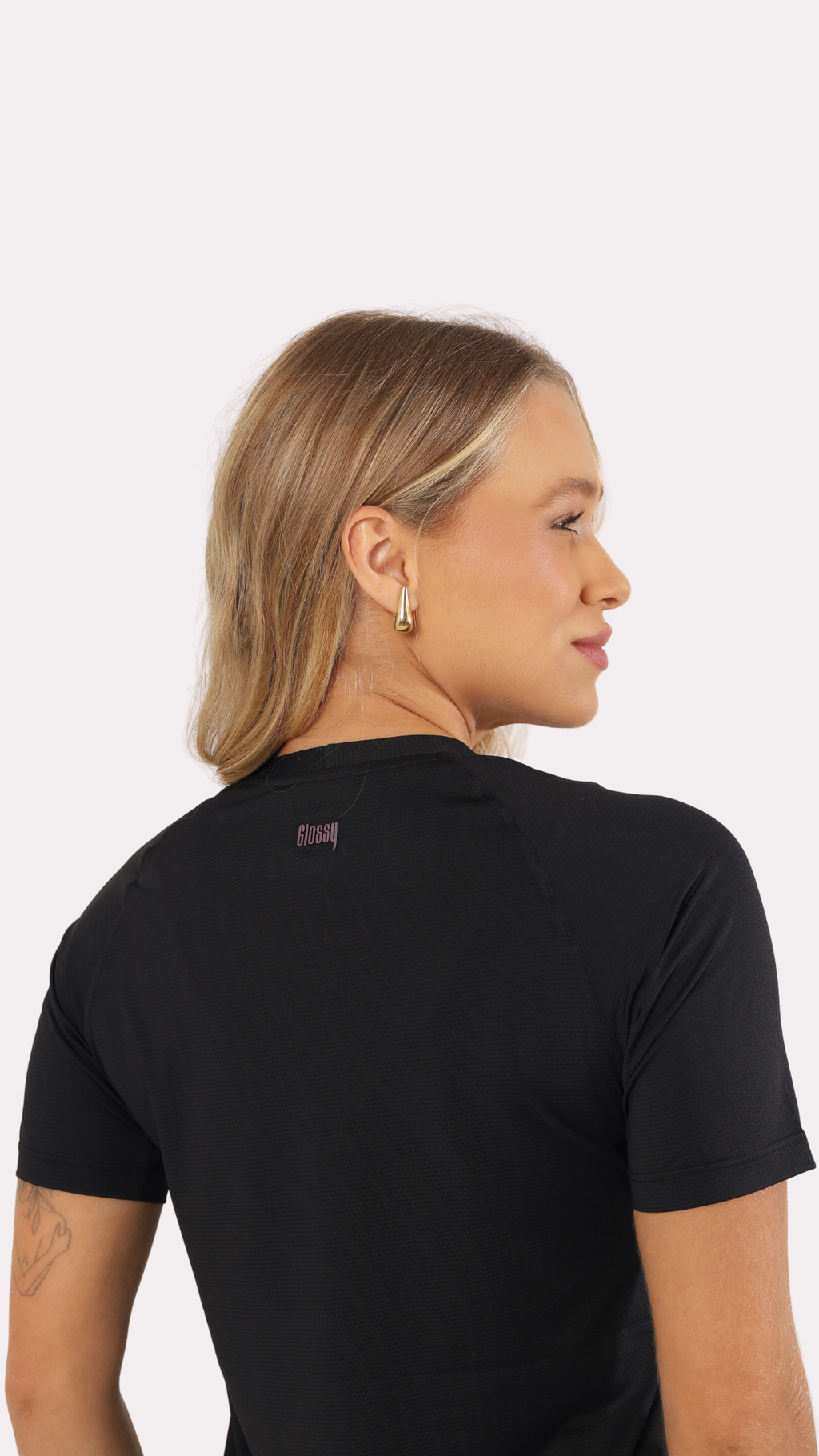 T-SHIRT RAGLAN PRETO