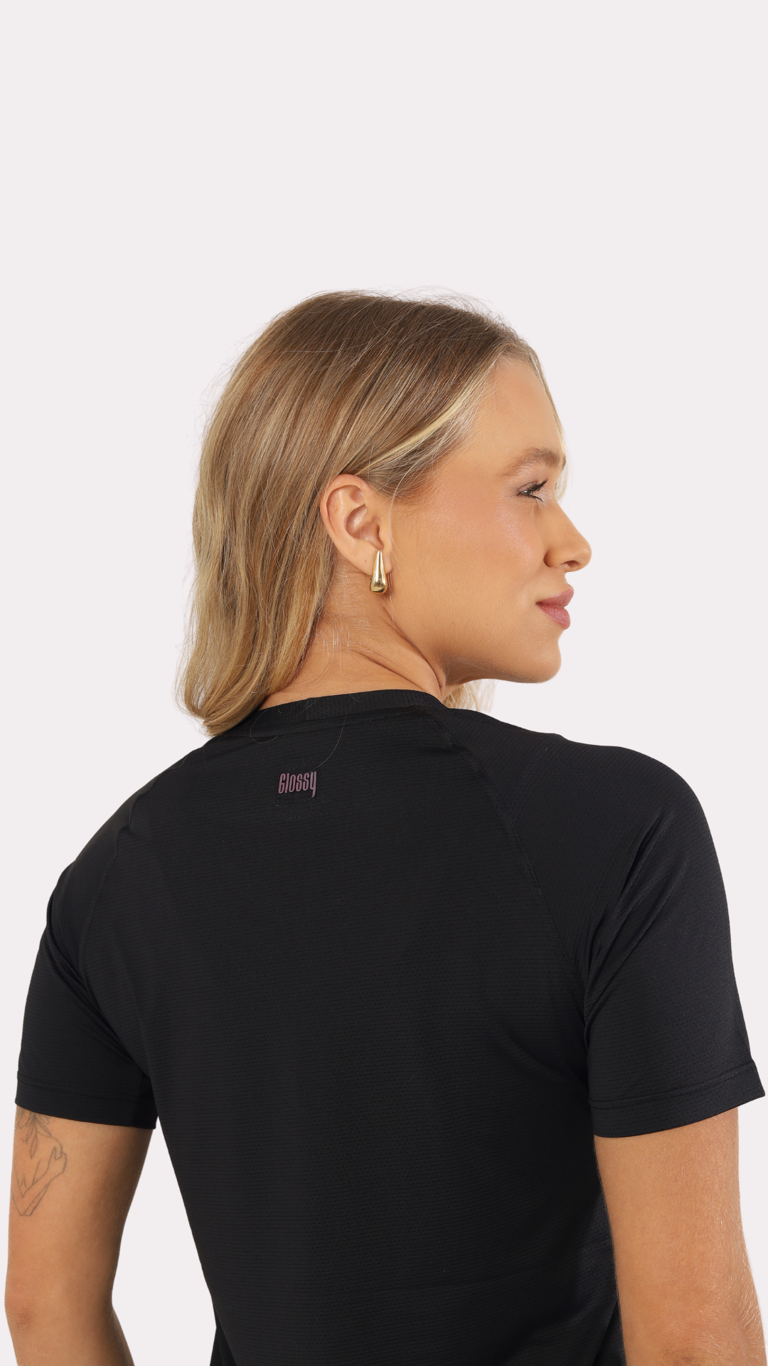 T-SHIRT RAGLAN PRETO
